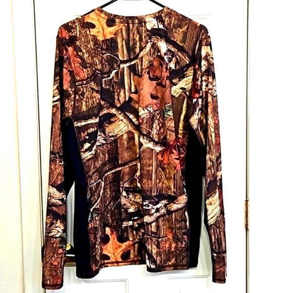 Mossy Oak Break Up Infinity Long Sleeved Camo Shirt, Size XL - Picture 2 of 8